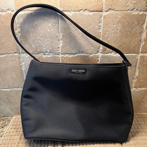Kate Spade Handbags - Kate Spade Tote